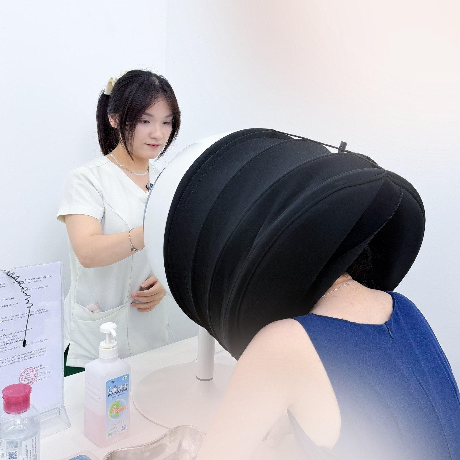 Dược sĩ soi da