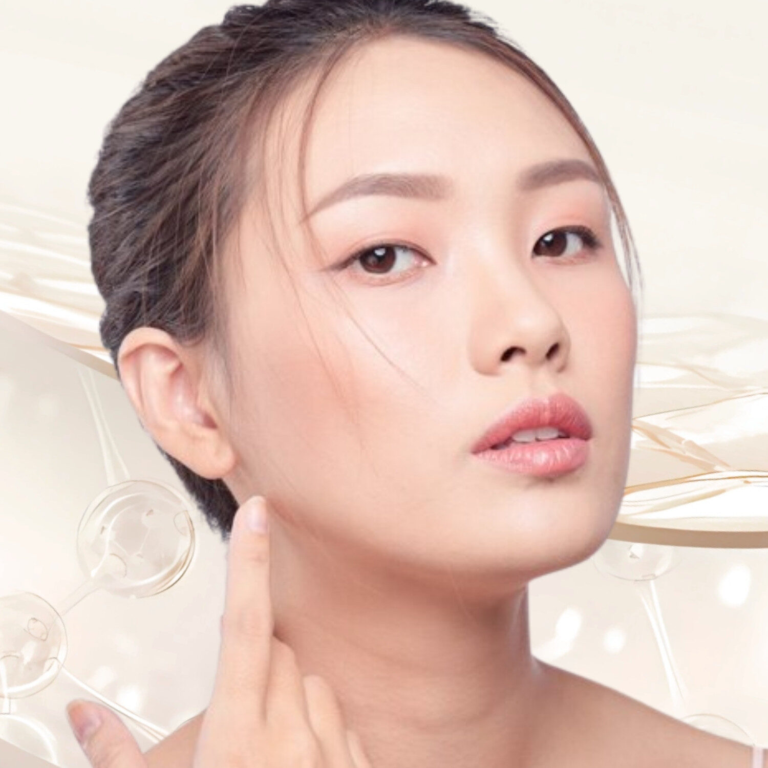 Người có nhu cầu muốn cân chỉnh đường nét_1